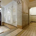 - Elegant Apartmán *