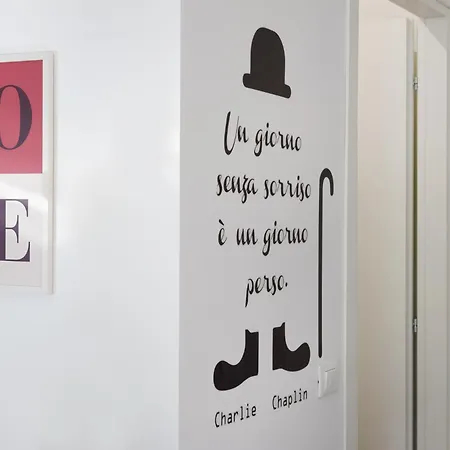 - Elegant Апартаменти *