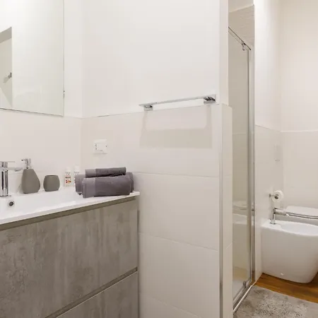 Апартаменти - Elegant